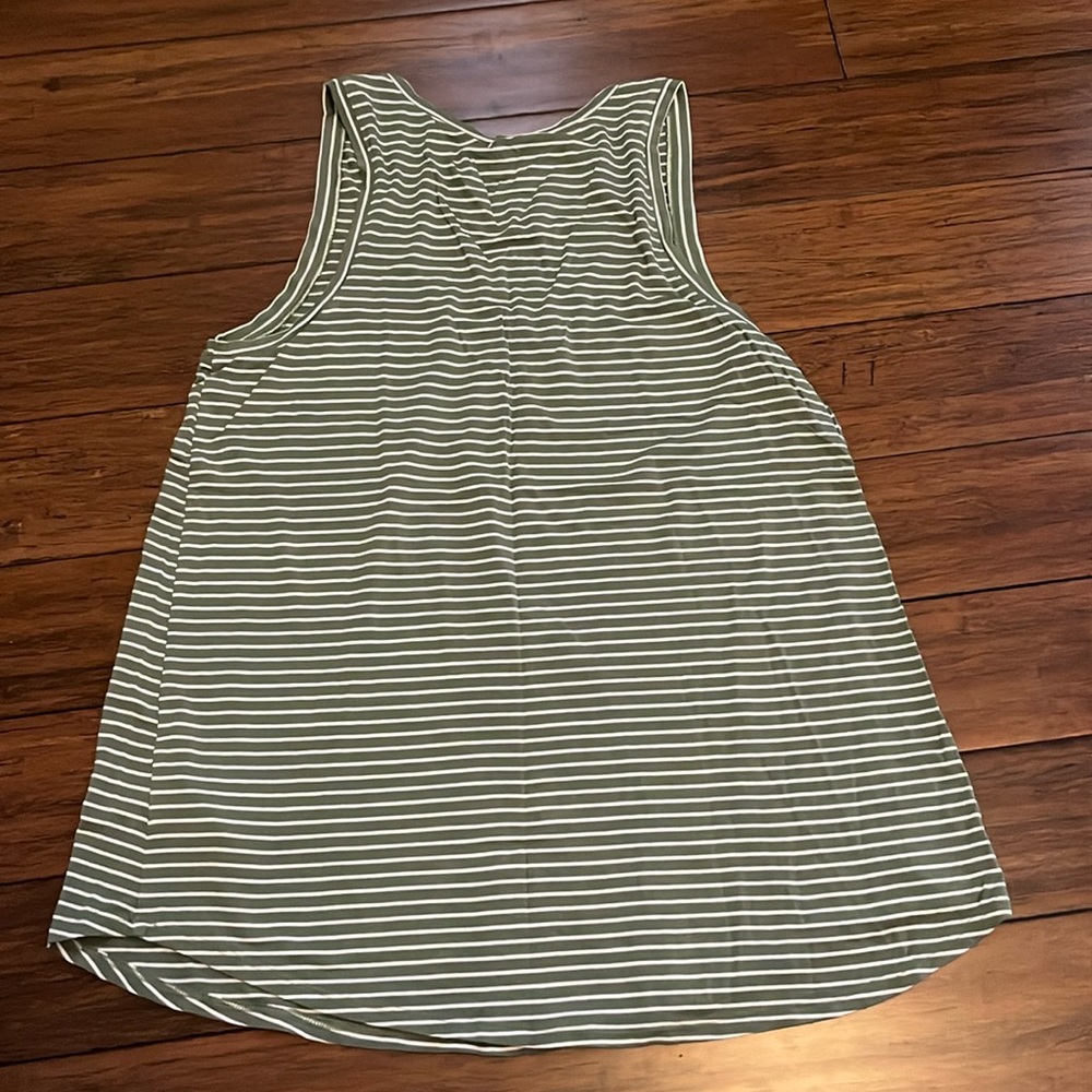American Eagle Outfitters AE AEO Soft and & Sexy Tank - Picture 2 of 4
